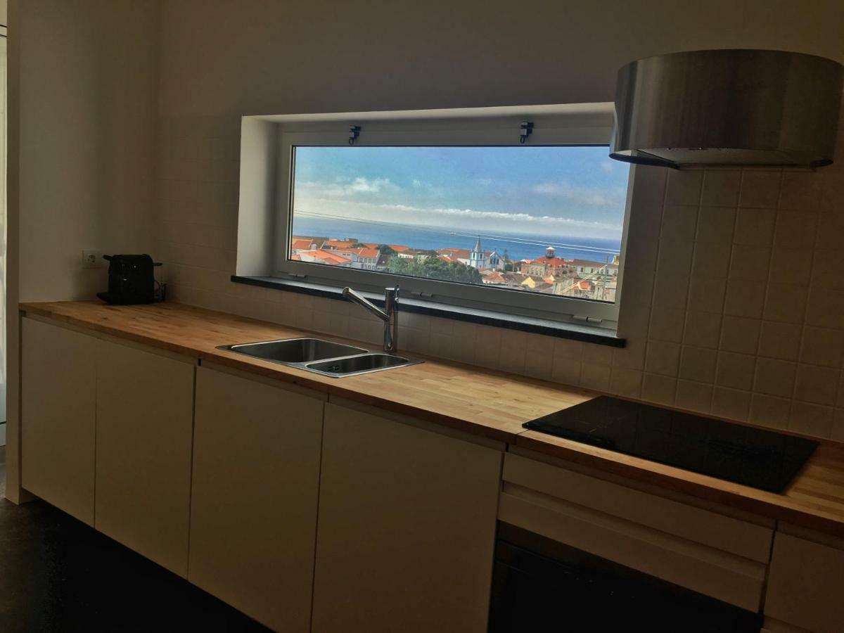Angra do Heroísmo Casa Do Pisao - Cosy And Modern Two-Bedroom Townhouse מראה חיצוני תמונה